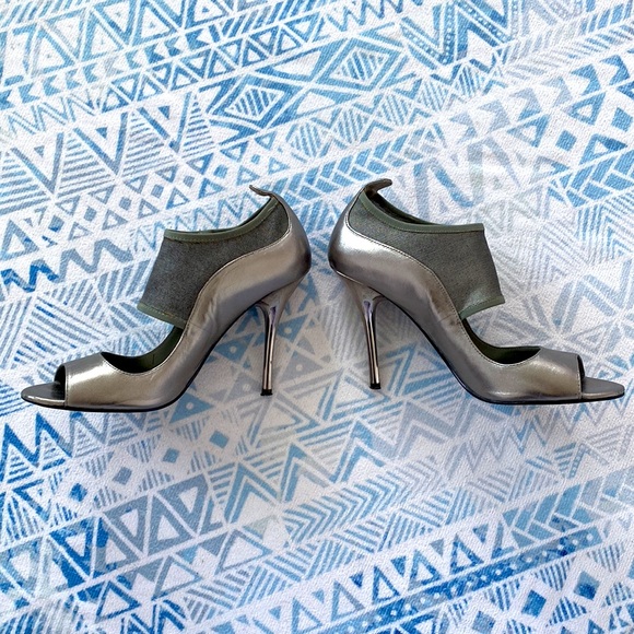 Guess Chrome Heels - Picture 2 of 5